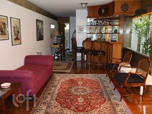 Image 1 - 892541