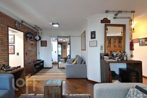 Image 4 - 892559