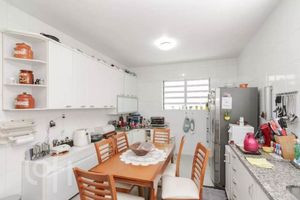 Image 10 - 892561