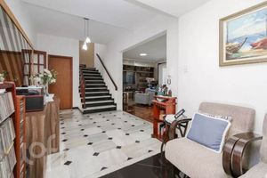 Image 8 - 892561