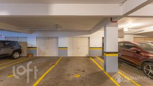 Image 34 - 892563