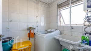 Image 32 - 892563
