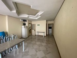 Image 33 - 892571