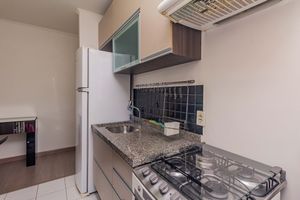 Image 19 - 892572