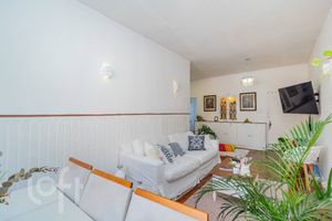Image 3 - 892575