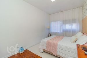 Image 9 - 892575