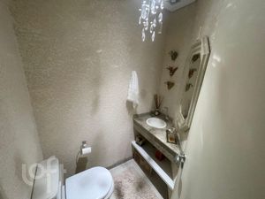 Image 8 - 892577