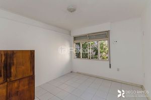 Image 9 - 892579