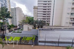 Image 6 - 892589