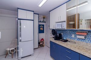 Image 35 - 892589