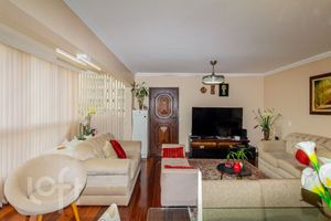 Image 4 - 892589