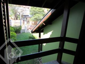 Image 19 - 892591
