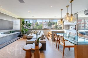 Image 34 - 892592