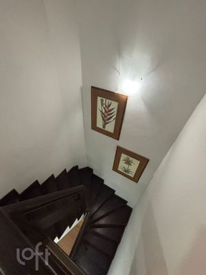Image 19 - 892597
