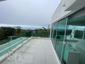 Image 20 - 892602