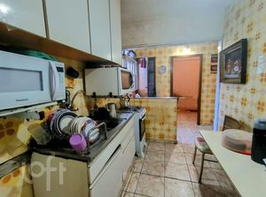 Image 4 - 892612
