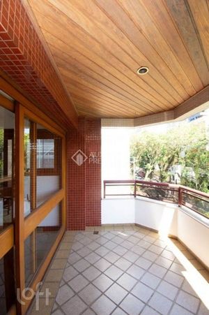 Image 4 - 892617