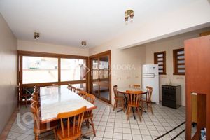 Image 32 - 892617