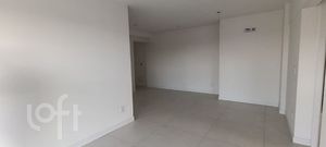 Image 6 - 892651