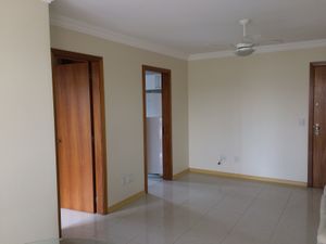Image 1 - 892652