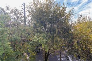 Image 4 - 892657
