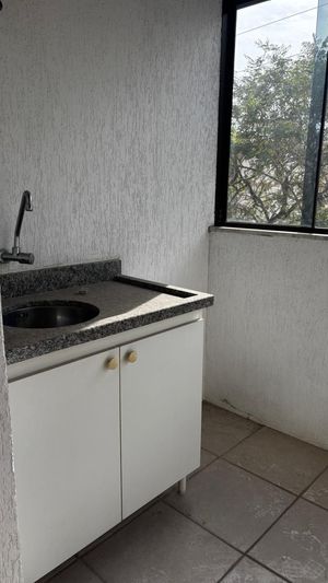 Image 7 - 892657