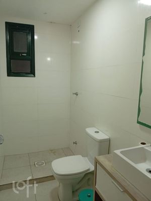 Image 9 - 892665