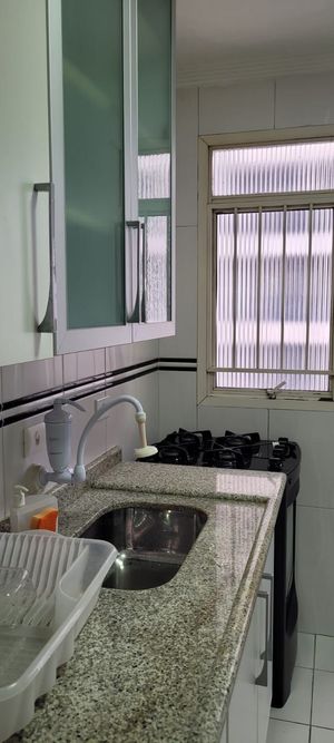 Image 11 - 892675
