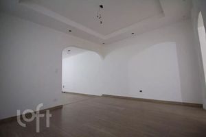 Image 3 - 892676