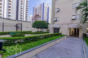 Image 41 - 892677