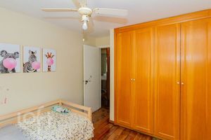 Image 7 - 892677