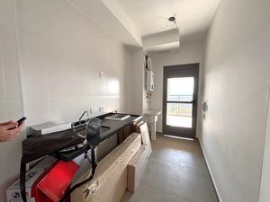 Image 9 - 892679