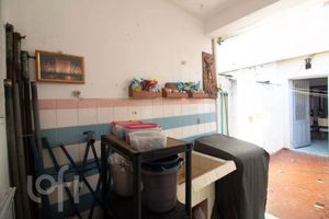 Image 11 - 892680