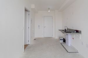 Image 6 - 892687