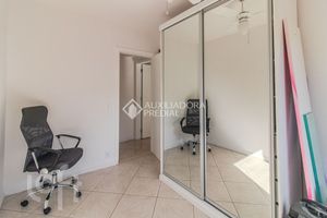 Image 9 - 892695