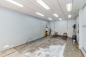 Image 75 - 892696