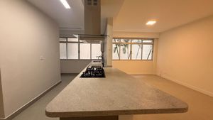 Image 4 - 892710
