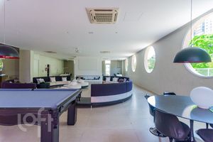 Image 42 - 892712