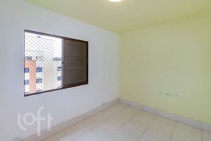 Image 17 - 892714