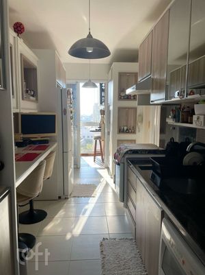 Image 4 - 892717