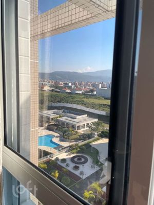 Image 18 - 892717