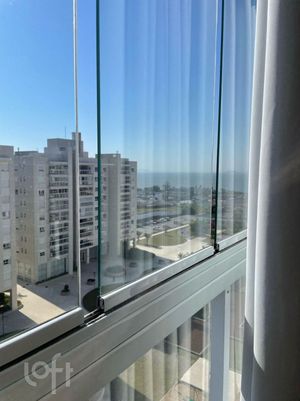 Image 1 - 892717