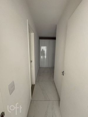 Image 11 - 892720