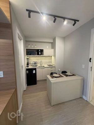 Image 3 - 892729