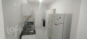 Image 3 - 892733