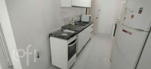 Image 4 - 892733
