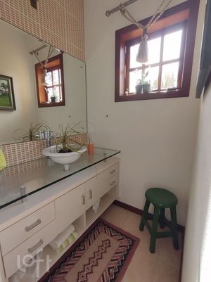 Image 33 - 892759