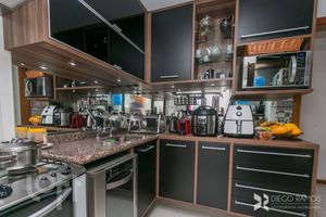 Image 17 - 892761
