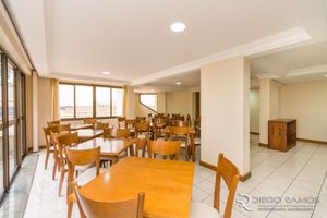Image 24 - 892761