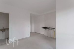 Image 2 - 892766